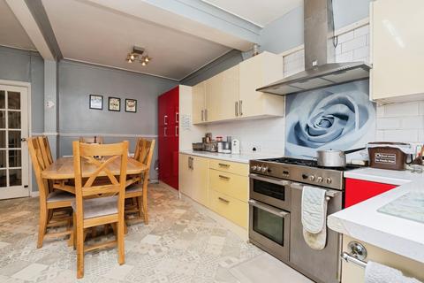 3 bedroom end of terrace house for sale, Stapleton Road, Bristol, BS5