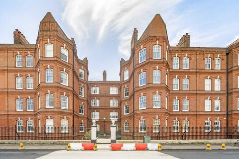 Greyhound Road, London W14