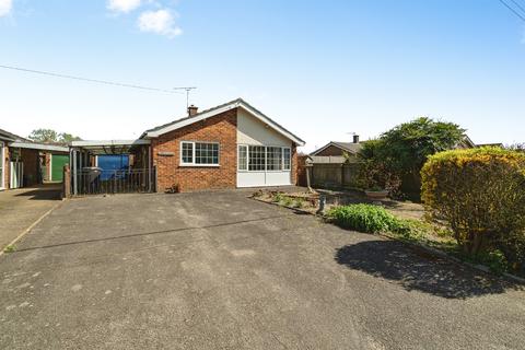 2 bedroom detached bungalow for sale, Roydon Gardens, Roydon, Diss