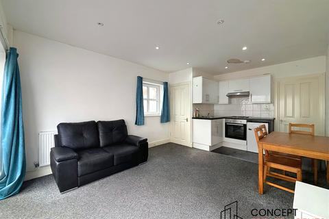 2 bedroom apartment to rent, Trinity Road, Tooting Bec, London, SW17