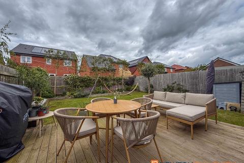 3 bedroom semi-detached house for sale, Marigold Way, Newark NG24