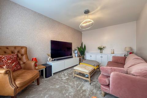 3 bedroom semi-detached house for sale, Marigold Way, Newark NG24