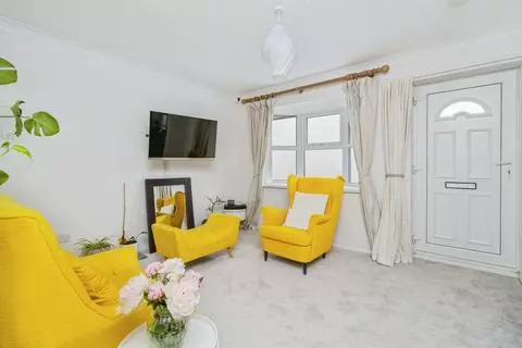 3 bedroom end of terrace house for sale – pohled 5