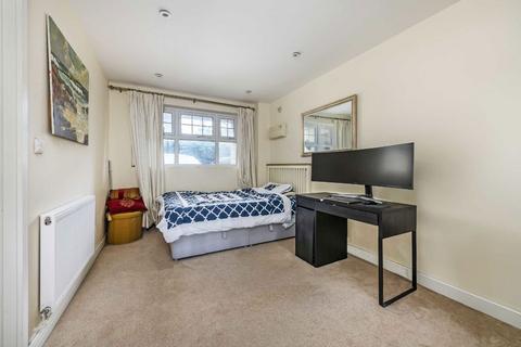 undefined, Osier Crescent, London N10
