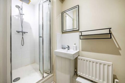 undefined, Osier Crescent, London N10