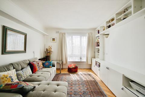 1 bedroom flat for sale, Cambridge Road, London, E11