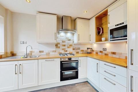 3 bedroom detached house for sale, Redwood Way, Yeadon, Leeds, LS19