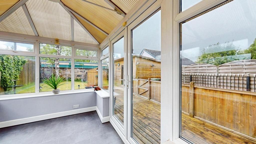 Redwood Way, Yeadon, Leeds, LS19 - More