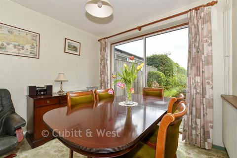4 bedroom semi-detached house for sale, St. Leonard's Road, Horsham RH13