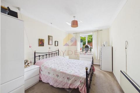 1 bedroom retirement property for sale, Maldon Road, Colchester CO3