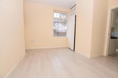 2 bedroom semi-detached house for sale, Brecon Street, Hull