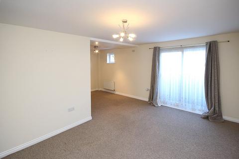 2 bedroom flat for sale, Eddington Crescent, Welwyn Garden City, AL7