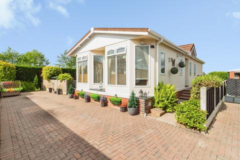 2 bedroom bungalow for sale, Long Lane, Shropshire TF6