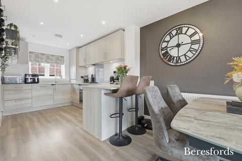 3 bedroom semi-detached house for sale, Adams Drive, Cressing, CM77