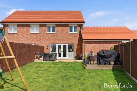 3 bedroom semi-detached house for sale, Adams Drive, Cressing, CM77