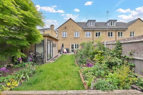 3 bedroom end of terrace house for sale, Moorlands Close, Royston SG8