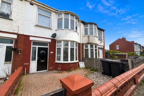 Terraced house - Lyndhurst Avenue, South Shore FY4