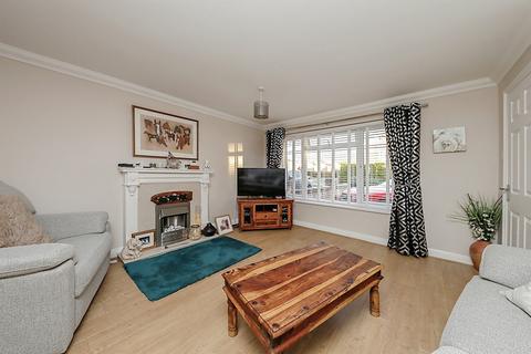 3 bedroom semi-detached house for sale, North Park, Fakenham