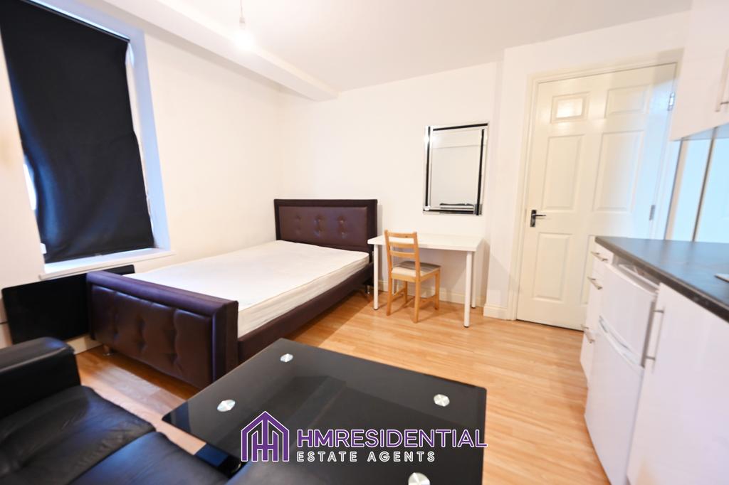 Flat 4, Newcastle upon Tyne NE4 - View 3