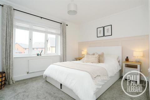 2 bedroom semi-detached house for sale, Lime Avenue, Oulton, NR32