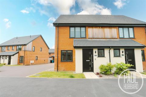 2 bedroom semi-detached house for sale, Lime Avenue, Oulton, NR32