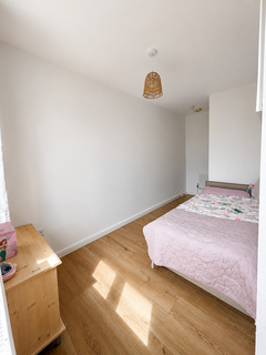 2 bedroom apartment to rent, Bampton Close, Oxford, OX4