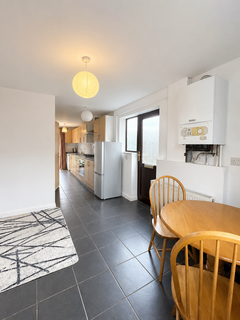 2 bedroom apartment to rent, Bampton Close, Oxford, OX4