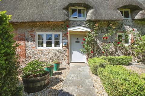 2 bedroom character property for sale, Tolley Cottages, Chute Cadley, Andover