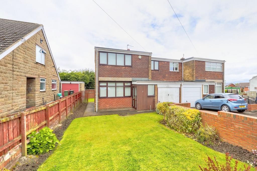 Hills View Road, Middlesbrough TS6 3 bed semi-detached house for