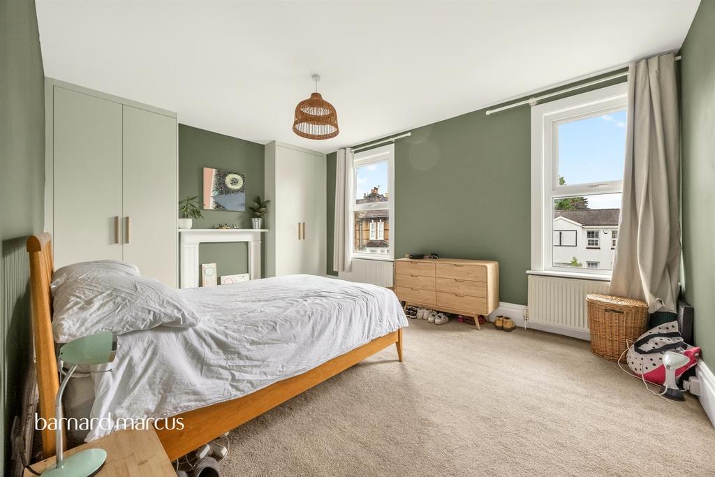 Bedroom, fireplace