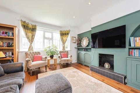 4 bedroom semi-detached house for sale, Lawrence Avenue, NEW MALDEN, Surrey, KT3
