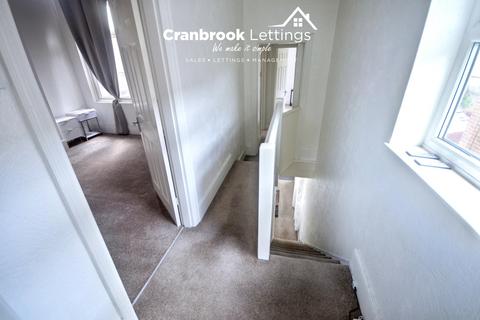 undefined, Lambourne Road, Chigwell, IG7