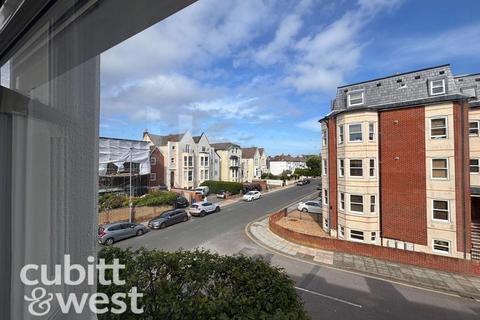 2 bedroom apartment to rent, Alhambra Road Southsea PO4
