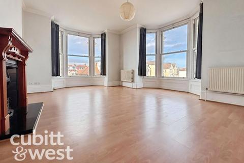 2 bedroom apartment to rent, Alhambra Road Southsea PO4