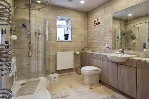4 bedroom detached house for sale, Highlands, Tonyrefail, Porth
