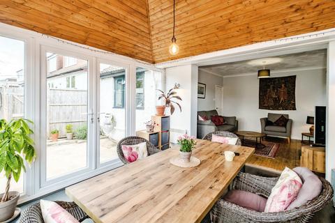 2 bedroom detached bungalow for sale, Halewick Lane, Sompting, Lancing