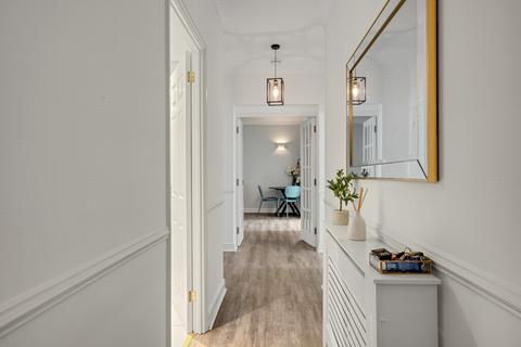 2 bedroom flat for sale, Gilbert Close, Shooters Hill, SE18
