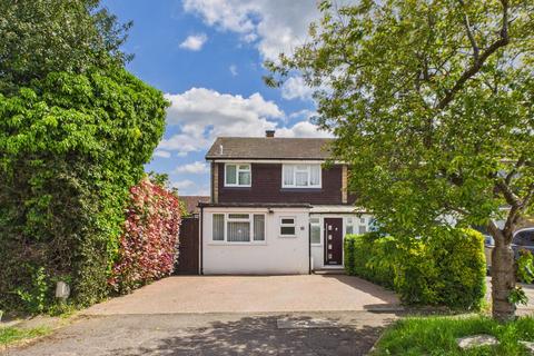 4 bedroom end of terrace house for sale, Howard Agne Close, Bovingdon Hemel Hempstead, HP3