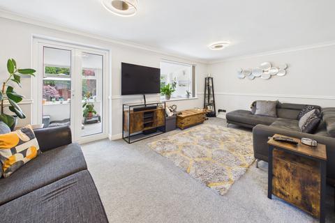 4 bedroom end of terrace house for sale, Howard Agne Close, Bovingdon Hemel Hempstead, HP3