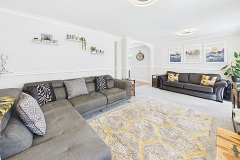 4 bedroom end of terrace house for sale, Howard Agne Close, Bovingdon Hemel Hempstead, HP3