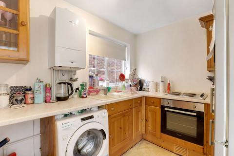 2 bedroom maisonette for sale, Carmel Gardens, Nottingham NG5