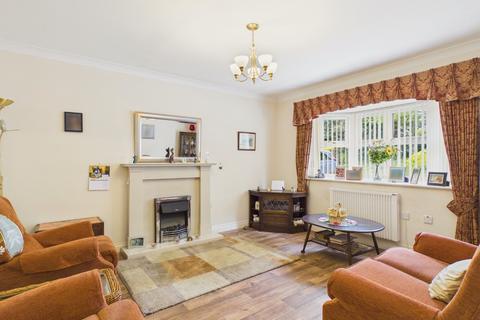 2 bedroom semi-detached bungalow for sale, Driffield, East Riding of Yorkshire YO25