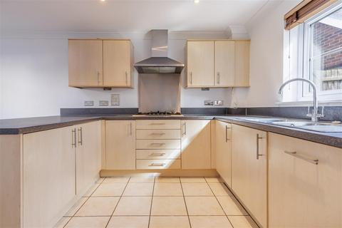 5 bedroom semi-detached house for sale, Parkside, Epping