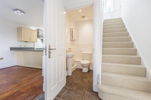 5 bedroom semi-detached house for sale, Parkside, Epping