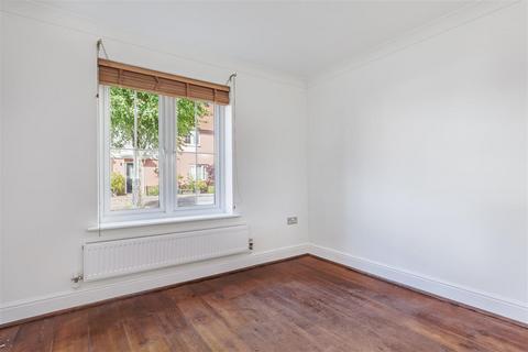 5 bedroom semi-detached house for sale, Parkside, Epping