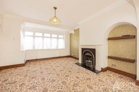 3 bedroom semi-detached house for sale, Pettits Boulevard, Romford, RM1
