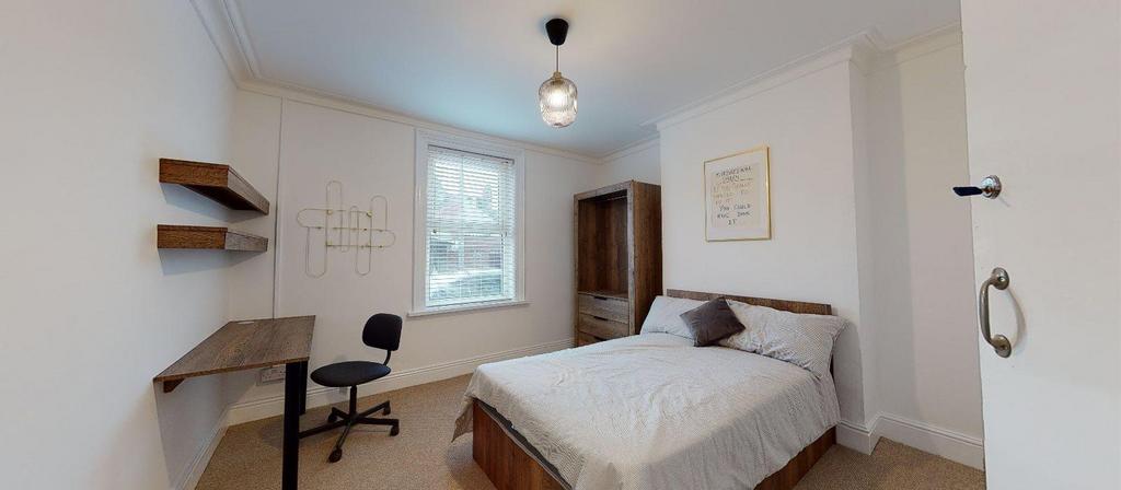 5 bedroom house to rent