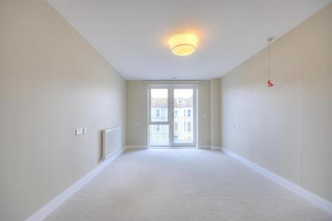 2 bedroom apartment for sale, Tudor Rose Court, South Parade, Southsea, Hampshire, PO4 0SS