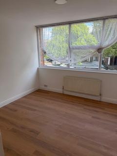4 bedroom terraced house to rent, Tawney Road, London, London, SE288EF