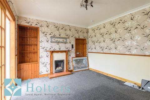 4 bedroom semi-detached house for sale, Maesawelon, Caersws